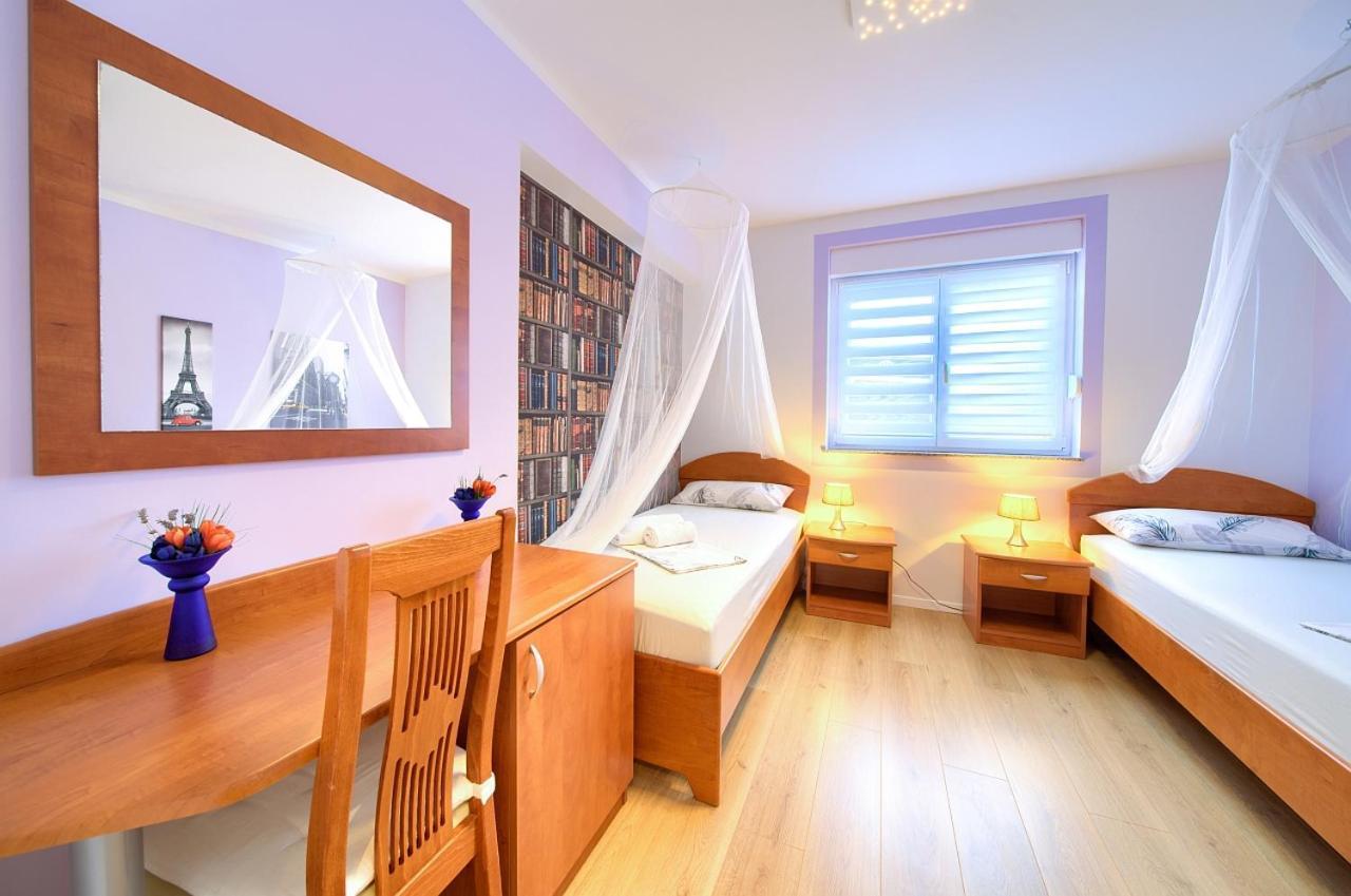 Apartman Bor Krk Krk Town Exterior photo